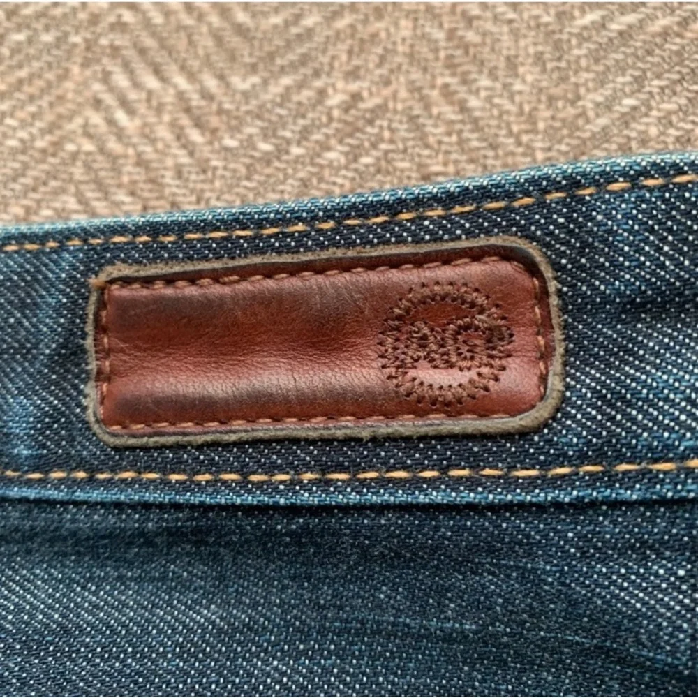 Excellent Preowned Condition Adriano Goldschmied The Elite Jeans Size 29.